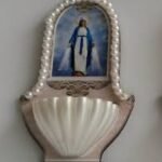 agua bendita o agua bendecida